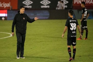 Newell&#039;s busca su primer triunfo de la era Burgos