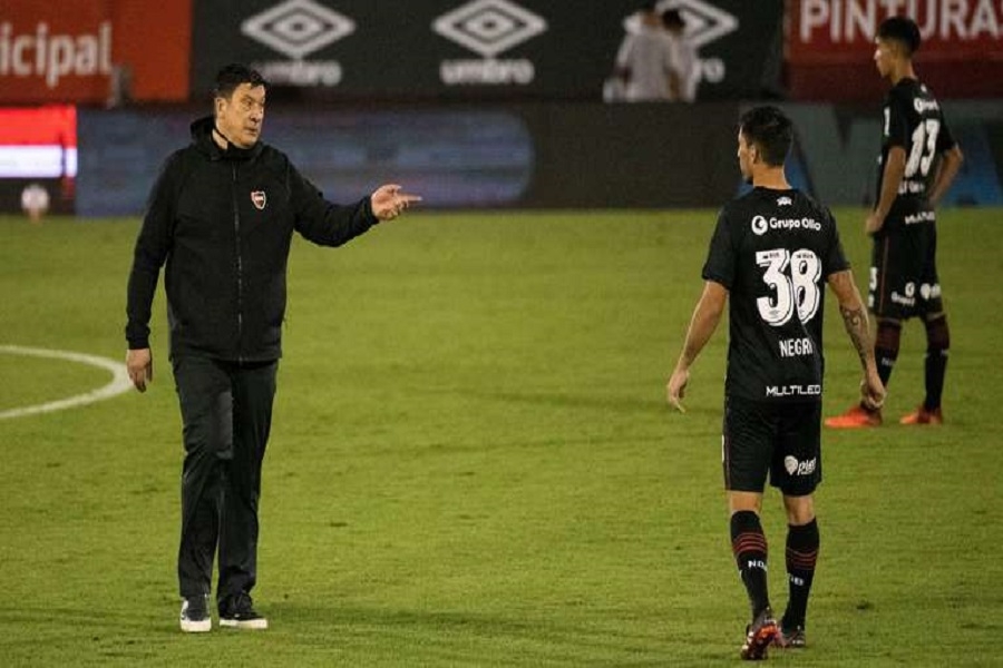 Newell&#039;s busca su primer triunfo de la era Burgos