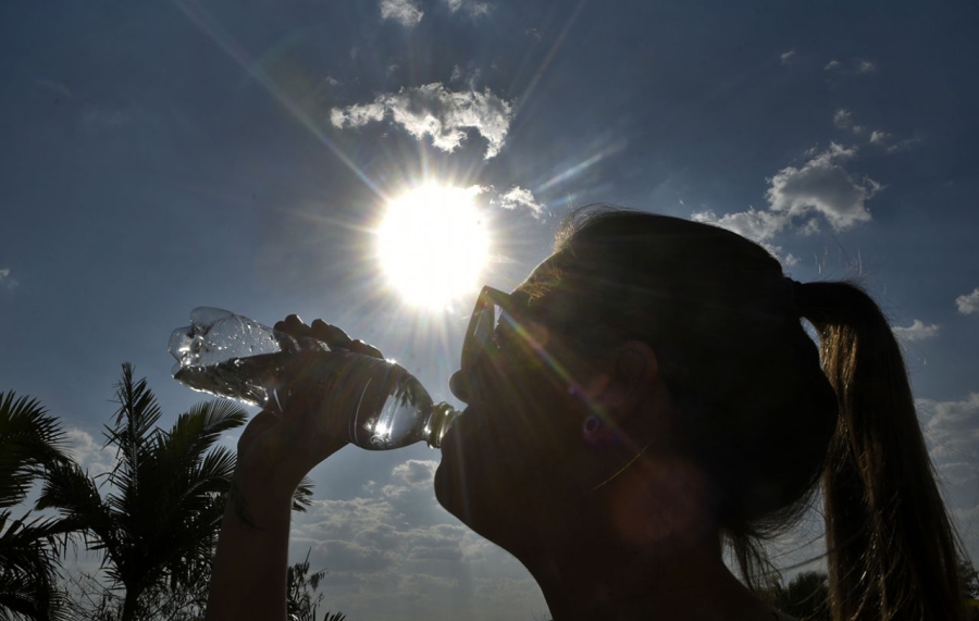 Sigue el calor intenso y los vecinos nos cuentan que opinan