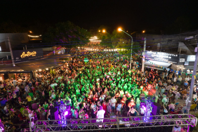 Fiesta Retro en Pueblo Esther: música, baile y encuentro vecinal