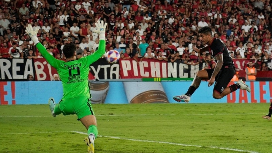 El Coloso está de fiesta: triunfo de newell´s frente a San Lorenzo con un gol de Recalde