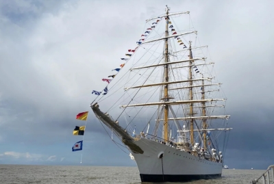 La Fragata Libertad llegó al puerto de Buenos Aires