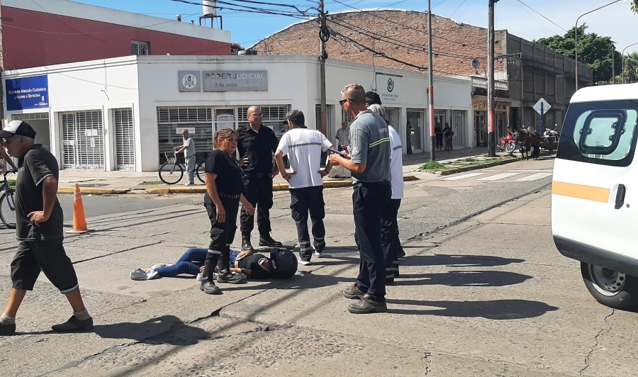 Accidente de tránsito en Mitre y Bomberos Voluntarios