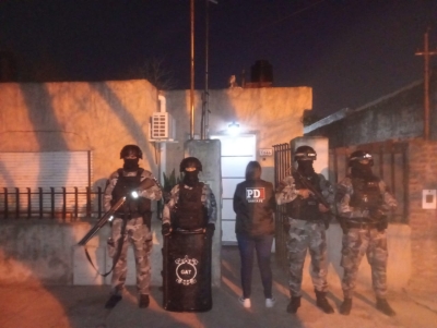 Dos mujeres detenidas en Villa Gobernador Gálvez por un ataque incendiario a una panadería