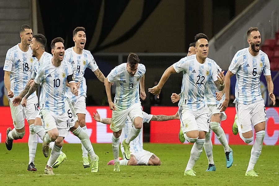 Argentina eliminó a Colombia por penales y busca una nueva Copa América