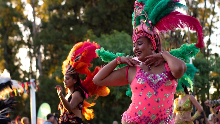 Pueblo Esther festejará el carnaval con fiesta retro