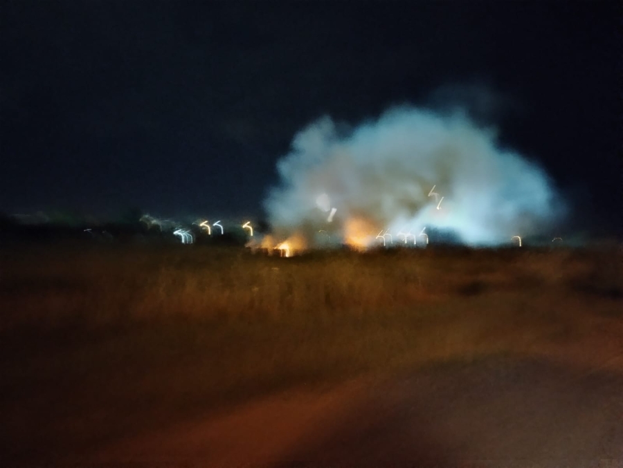 Incendio de pastizales en barrio La Esperanza