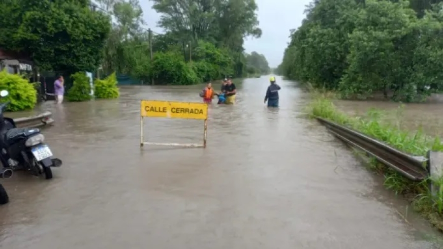 Más de 700 personas evacuadas en el norte de Santa Fe por la emergencia hídrica