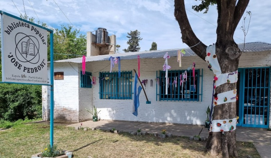 La Biblio inscribe a sus talleres, entre ellos el de "escribir una mentira"