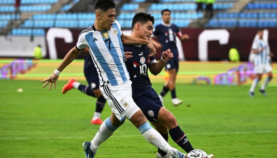 Argentina luego de un dramático empate contra Paraguay