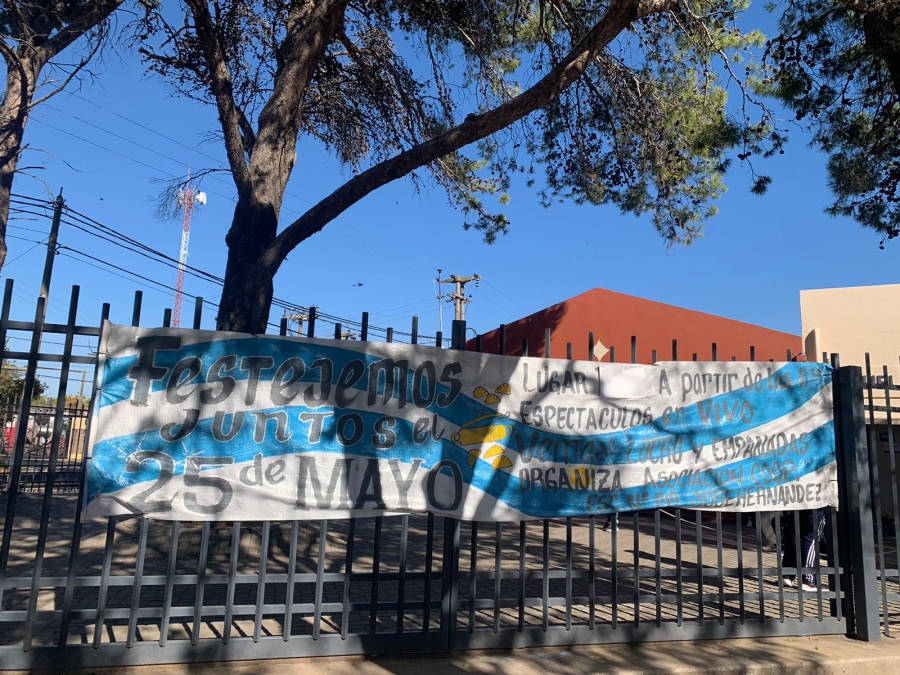 25 de Mayo: Locro y empanadas a la venta en beneficio de la Escuela N°149