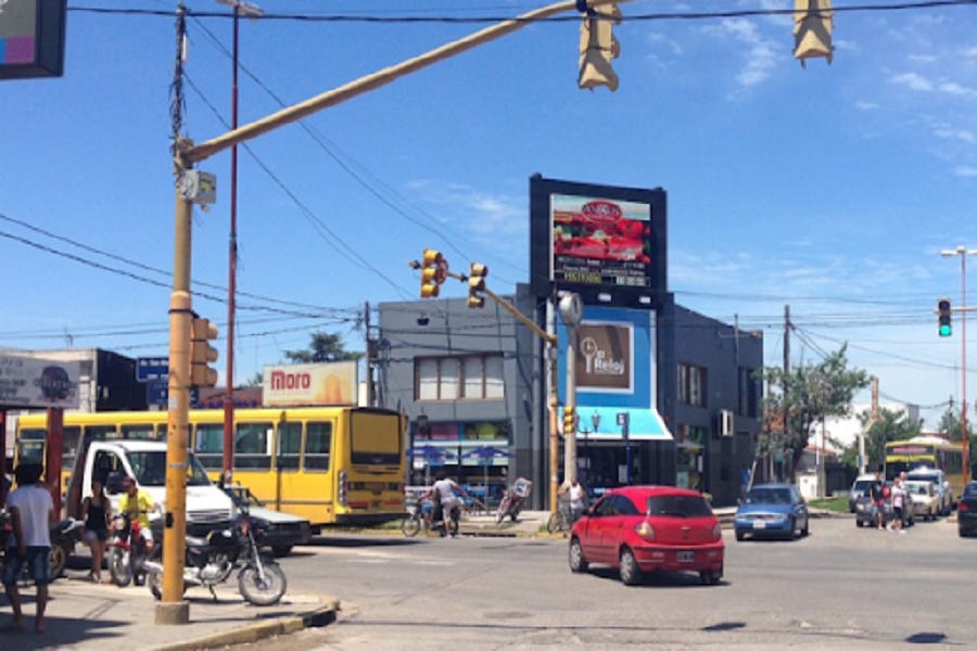 Rige el primer día sin colectivos por el paro nacional