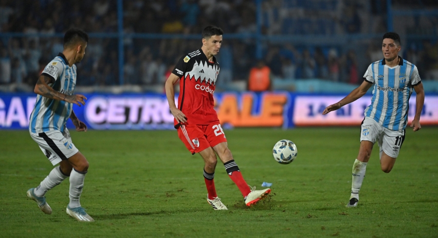 Flojo empate para River ante Atlético Tucumán en la fecha 5