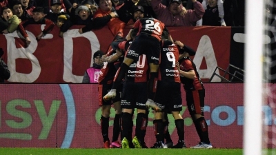 Newell&#039;s le ganó a Argentinos en el Coloso y quedó como único puntero del torneo