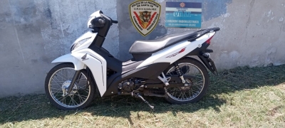 Secuestran moto en Pueblo Nuevo