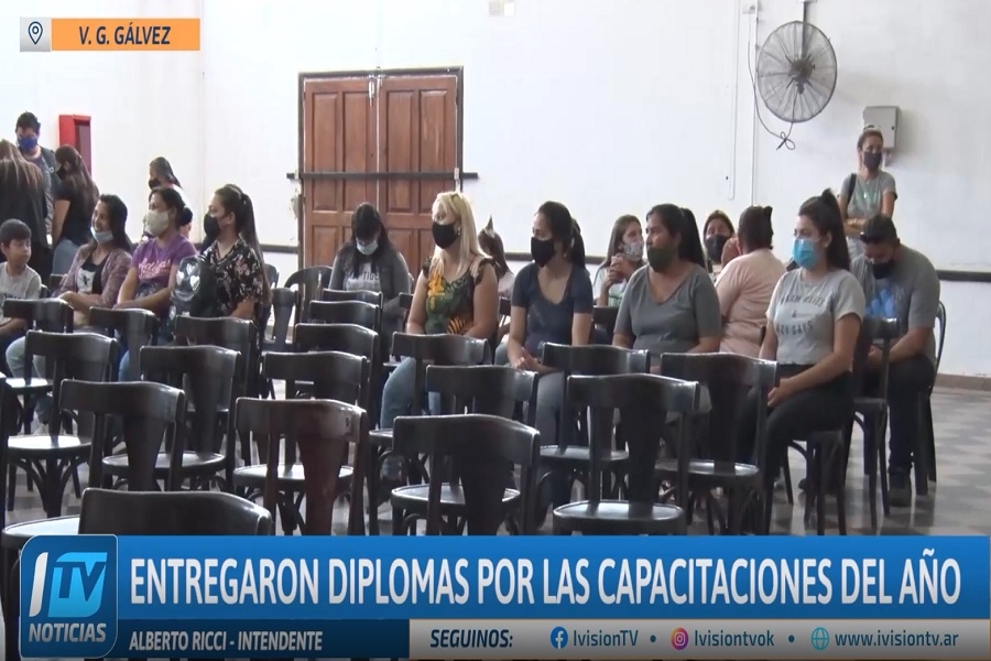 Entregaron diplomas a 90 personas que se capacitaron en oficios