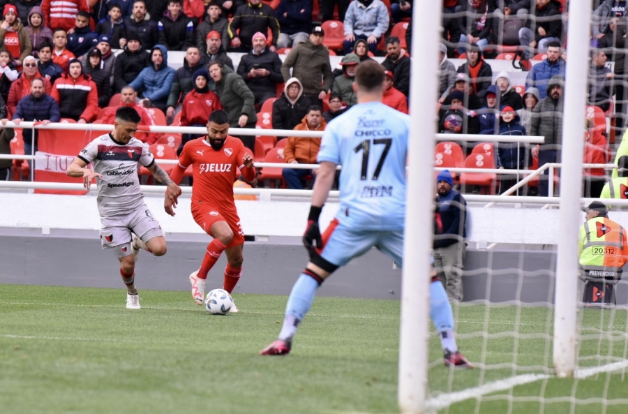 Colón ganó en el Libertadores de América y Talleres gana en el Bosque