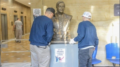 Retiran el busto de Néstor Kirchner en una oficina de Anses