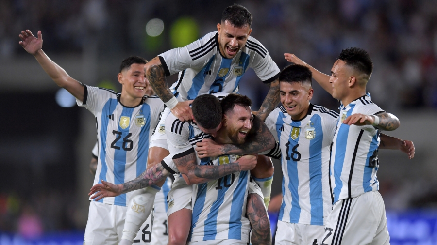 A un mes del debut de la Selección Argentina en las eliminatorias del Mundial 2026