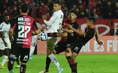 Newell&#039;s líder de su grupo con puntaje perfecto