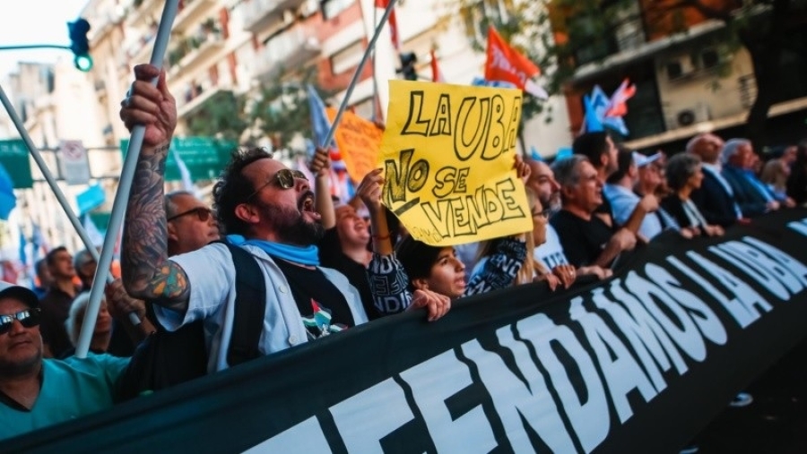 Marcha Masiva en Defensa de la Educación Pública