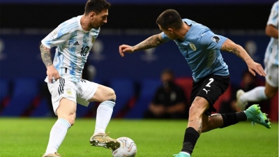 Argentina enfrenta a Uruguay desde las 20