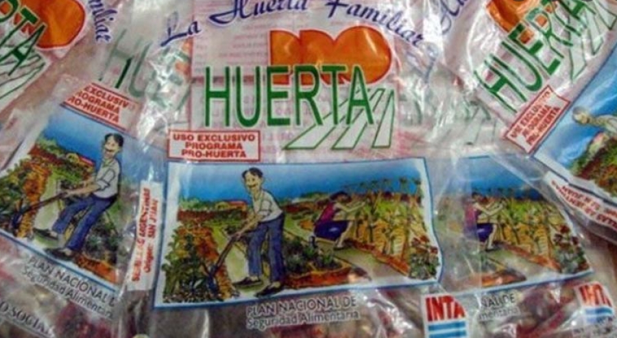 Distribuyen kits de ProHuerta en Alvear y Pueblo Esther