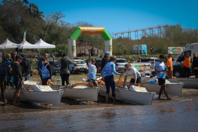 Villa Gobernador Gálvez fue sede de la quinta fecha de la Copa Santa Fe de Remo