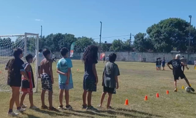 Fútbol, juego e inclusión en las Escuelas de Verano de Villa Gobernador Gálvez
