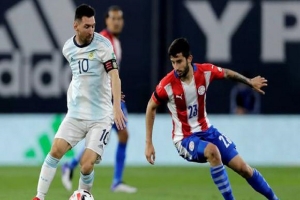 Argentina enfrenta  a Paraguay esta noche