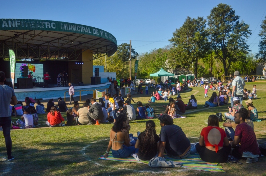 &quot;Día de la primavera&quot; con bandas en vivo en el Anfiteatro de Villa Gobernador Gálvez