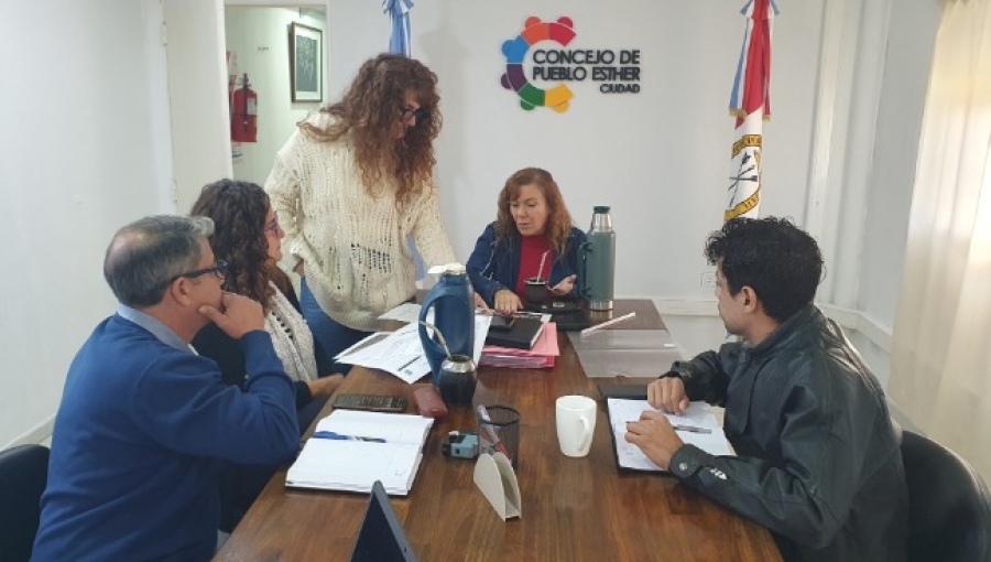 Reclamos vecinales, transporte y obras: el Concejo de P. Esther analizó diversos temas