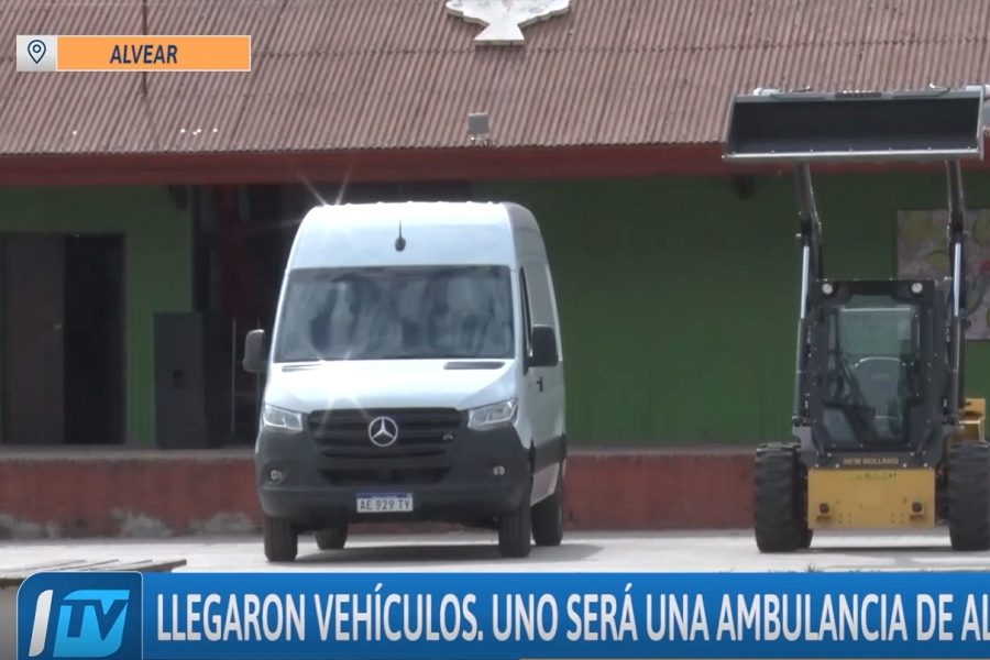 Llegó una futura ambulancia para Alvear y un mini cargador