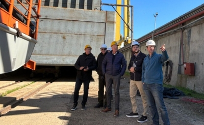Con el apoyo de la Provincia, el astillero Atria volvió a producir y emplea a 100 personas