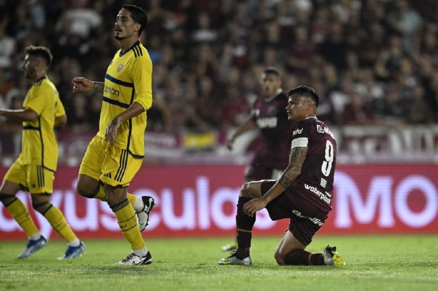 Tras su derrota con Lanús, Boca llega golpeado al superclásico