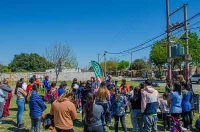 Invitan al acto de imposición de nombre de la plaza “Don Basilio” en Pavón y Suipacha, barrio Mortelari