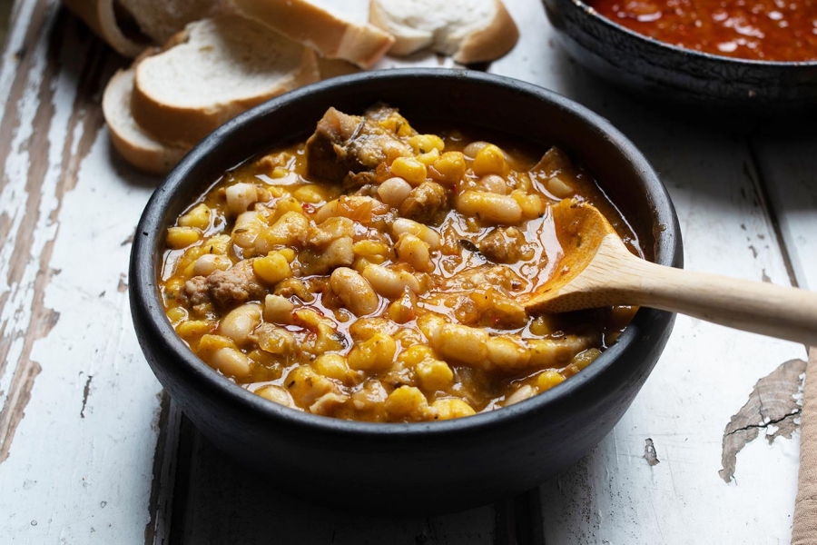 Se viene el 1º de mayo: ¿Por qué comemos locro?