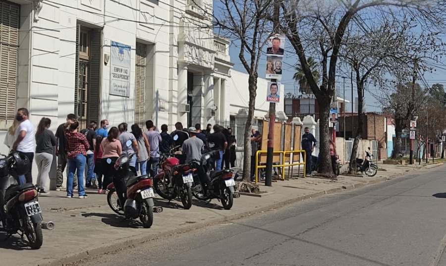 Hay demoras en la mayoría de las escuelas por ingresos reducidos