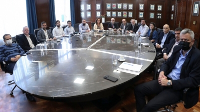 Feletti pidio &quot;máxima colaboración&quot; a los mayoristas