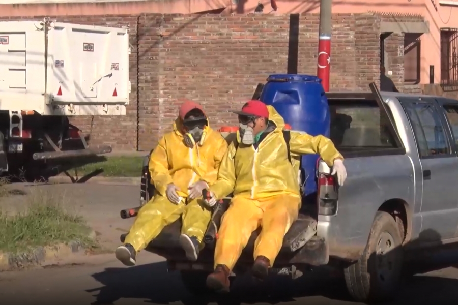 Fumigan contra los mosquitos en V. G. Gálvez