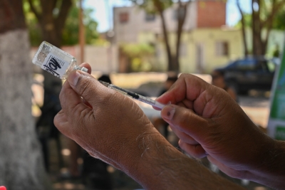 Campaña de vacunación en Villa Gobernador Gálvez