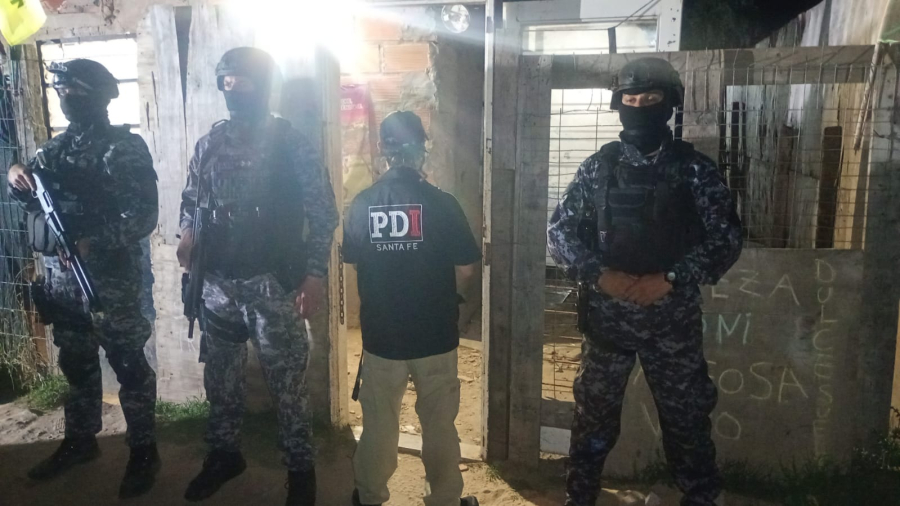 VGG: PDI APREHENDIÓ A UN HOMBRE Y A UNA MUJER POR MICROTRÁFICO