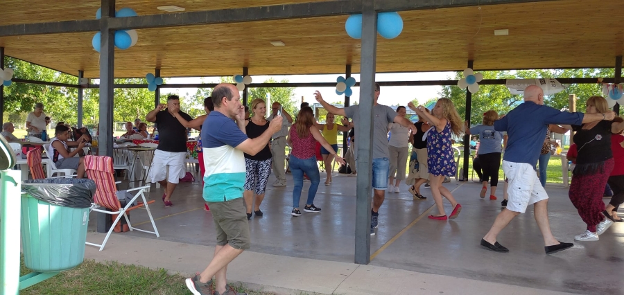 Domingo de Tertulia Flolklórica en el Polideportivo