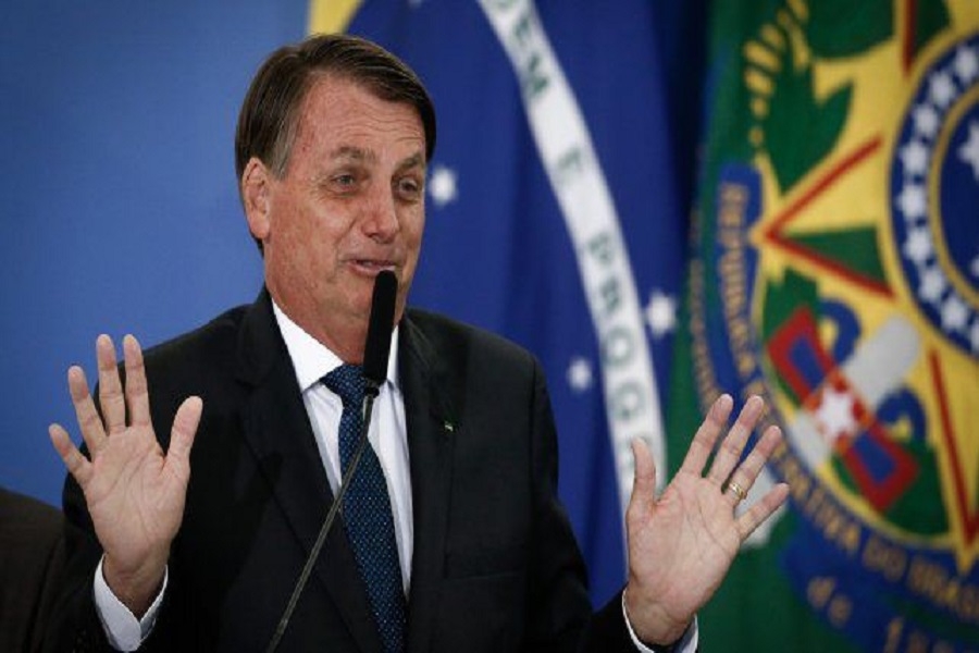 Internaron a Bolsonaro por una crisis de hipo