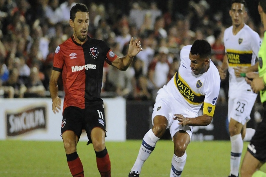 Tras la suspensión, se enfrentan Boca y Newell&#039;s