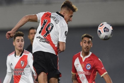 River sigue puntero: venció a Argentinos 3 a 0