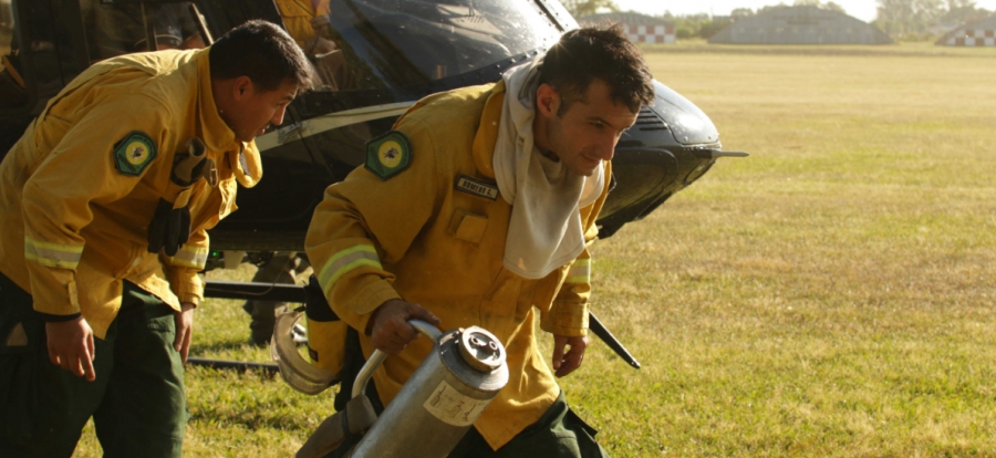 Santa Fe trabaja en operativo interprovincial para el combate de incendios en Entre Ríos