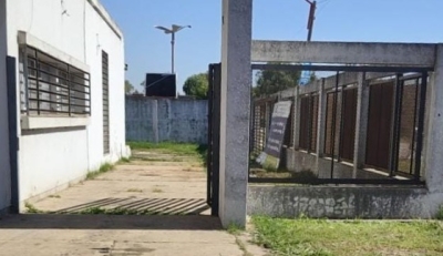 Lenci destacó el retiro de vehículos abandonados en inmediaciones de comisarías de Villa Gobernador Gálvez