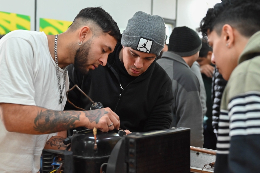 Villa Gobernador Gálvez abre la inscripción a 12 nuevos cursos de capacitación en oficios