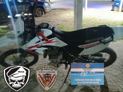 V.G.Gálvez : Recuperan motocicleta robada en Piñero y detienen a tres sospechosos tras persecución